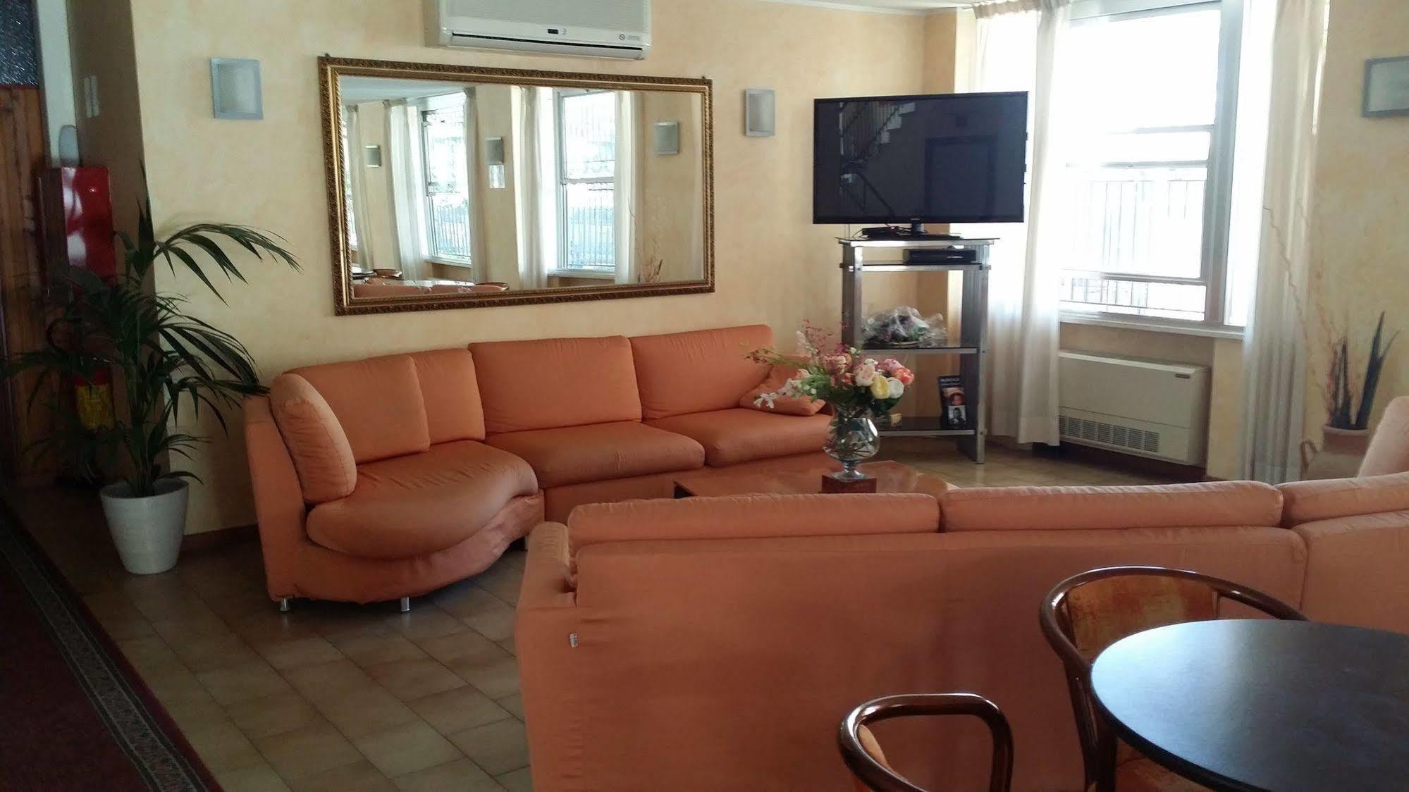 Hotel Euromar Rimini Exterior photo